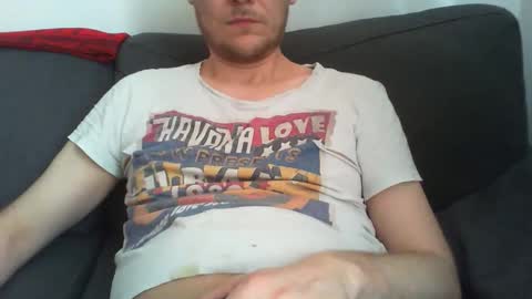 Snapshot of swim_696969 chatting on 24, 4, 2026 M online show from 24, 4, 2026