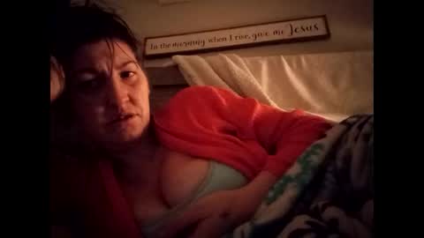 swollenclitneedsdad online show from 17, 12, 2025