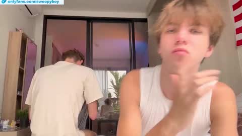 Snapshot of swoopyboy chatting on 23, 11, 2025 swoopyboy online show from 23, 11, 2025