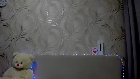 Snapshot of swweetangel chatting on 2, 3, 2025 Ana online show from 2, 3, 2025