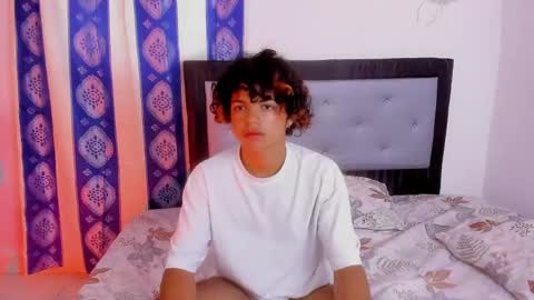 Snapshot of swwet_boy chatting on 23, 12, 2024 swwet_boy online show from 23, 12, 2024