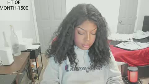 Snapshot of sxamleuy chatting on 7, 11, 2025 sxamleuy online show from 7, 11, 2025