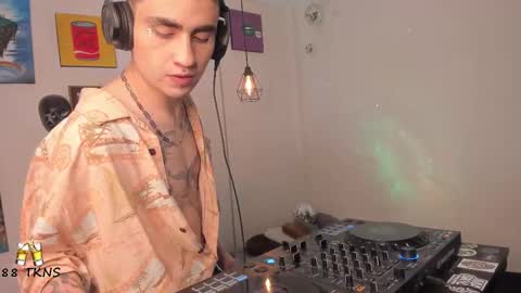 Syd online show from 10, 2, 2025