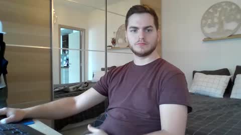 Snapshot of syl092 chatting on 11, 1, 2025 syl092 online show from 11, 1, 2025