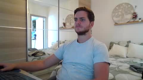 Snapshot of syl092 chatting on 13, 9, 2025 syl092 online show from 13, 9, 2025