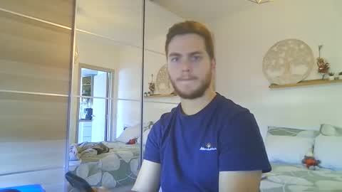 Snapshot of syl092 chatting on 24, 10, 2025 syl092 online show from 24, 10, 2025