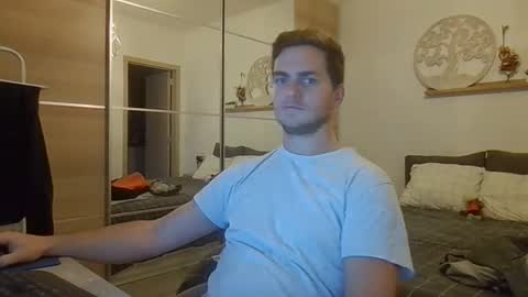 Snapshot of syl092 chatting on 3, 11, 2025 syl092 online show from 3, 11, 2025