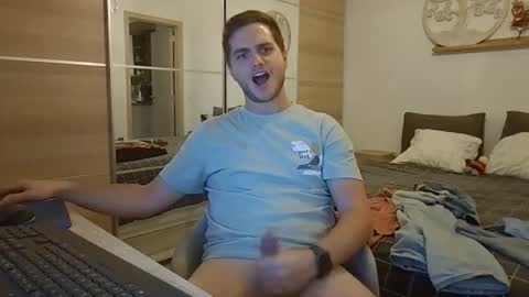 Snapshot of syl092 chatting on 4, 11, 2025 syl092 online show from 4, 11, 2025