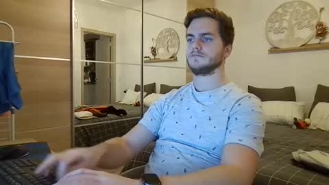 Snapshot of syl092 chatting on 25, 11, 2025 syl092 online show from 25, 11, 2025