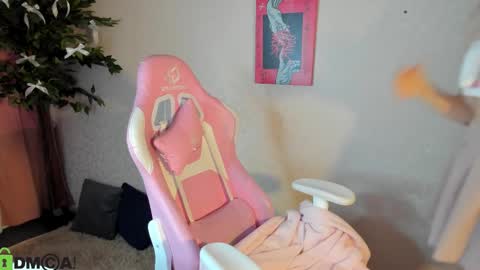 Sylvia online show from 17, 12, 2025