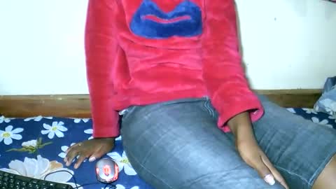 sylviasexy27 online show from 3, 12, 2025