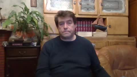 Snapshot of sympa_trique chatting on 12, 12, 2024 sympa_trique online show from 12, 12, 2024