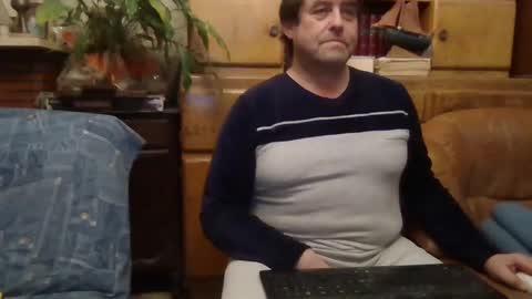 Snapshot of sympa_trique chatting on 28, 12, 2024 sympa_trique online show from 28, 12, 2024