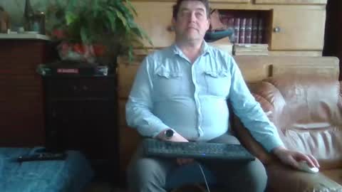 Snapshot of sympa_trique chatting on 12, 2, 2025 sympa_trique online show from 12, 2, 2025