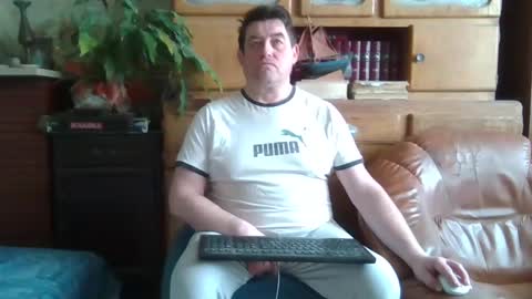 Snapshot of sympa_trique chatting on 15, 2, 2025 sympa_trique online show from 15, 2, 2025