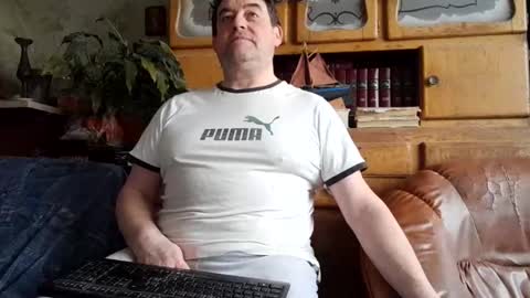 Snapshot of sympa_trique chatting on 16, 2, 2025 sympa_trique online show from 16, 2, 2025