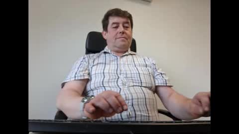 Snapshot of sympa_trique chatting on 17, 9, 2025 sympa_trique online show from 17, 9, 2025