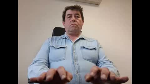 Snapshot of sympa_trique chatting on 26, 9, 2025 sympa_trique online show from 26, 9, 2025