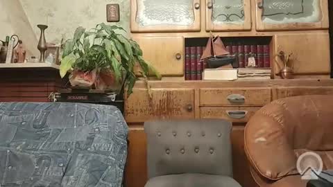 Snapshot of sympa_trique chatting on 28, 10, 2025 sympa_trique online show from 28, 10, 2025