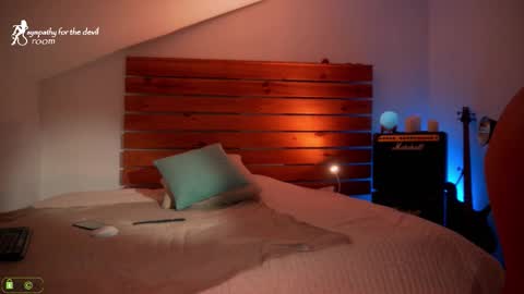 Snapshot of sympathy_for_the_devil chatting on 23, 11, 2025 Lily online show from 23, 11, 2025