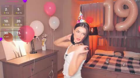 Snapshot of synne_glows chatting on 17, 10, 2025 Eva online show from 17, 10, 2025