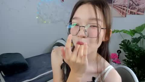 Snapshot of syuri_sun chatting on 21, 6, 2026 Yuki online show from 21, 6, 2026