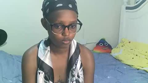 Snapshot of t_okyo chatting on 22, 10, 2025 TOKYO online show from 22, 10, 2025