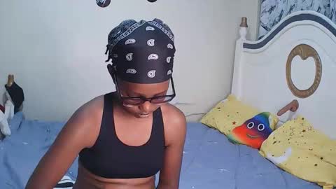 Snapshot of t_okyo chatting on 12, 11, 2025 TOKYO online show from 12, 11, 2025