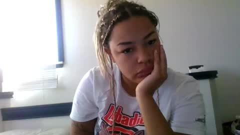 Snapshot of t_princess_t chatting on 8, 9, 2025 t_princess_t online show from 8, 9, 2025