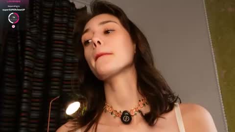 Snapshot of t_tragedienne chatting on 28, 10, 2025 Heeey im Helena3 -- fav555100333 -- pvts only premium and after my public show 3 online show from 28, 10, 2025