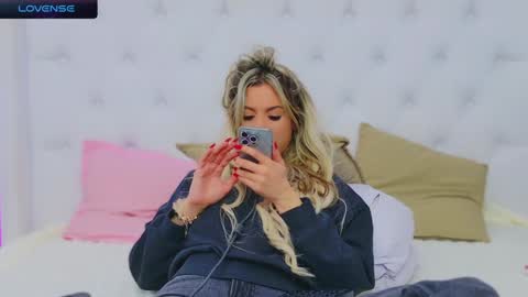 Snapshot of taahiraarabian chatting on 4, 1, 2025 Arianna online show from 4, 1, 2025