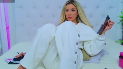 Snapshot of taahiraarabian chatting on 21, 1, 2025 Arianna online show from 21, 1, 2025