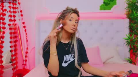 Snapshot of taahiraarabian chatting on 6, 2, 2025 Arianna online show from 6, 2, 2025