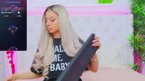 Snapshot of taahiraarabian chatting on 13, 2, 2025 Arianna online show from 13, 2, 2025