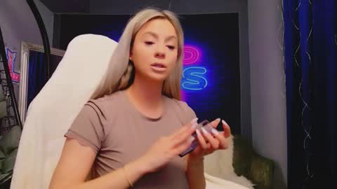 Arianna online show from 6, 3, 2026