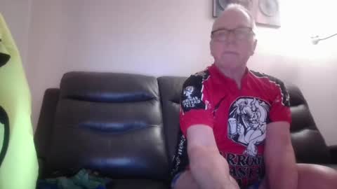 Snapshot of tacrunner66_ chatting on 2, 2, 2025 tacrunner66_ online show from 2, 2, 2025