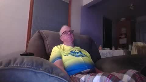 Snapshot of tacrunner66_ chatting on 2, 11, 2025 tacrunner66_ online show from 2, 11, 2025