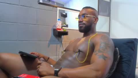 Snapshot of tafari_1 chatting on 1, 1, 2025 Tafari Zulu online show from 1, 1, 2025