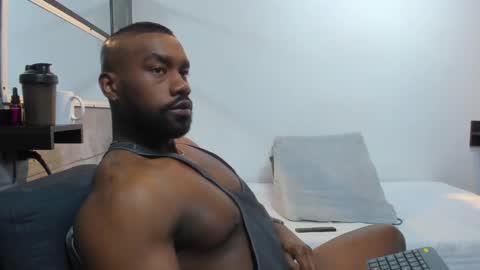 Snapshot of tafari_1 chatting on 19, 2, 2025 Tafari Zulu online show from 19, 2, 2025