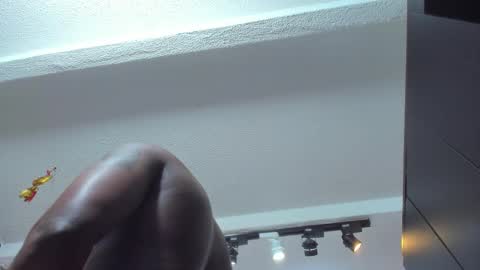 Snapshot of tafari_1 chatting on 1, 11, 2025 Tafari Zulu online show from 1, 11, 2025