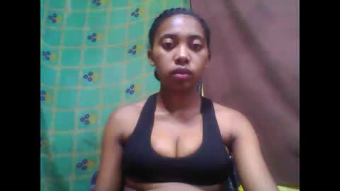 Snapshot of tahiriniah chatting on 2, 3, 2025 tahiriniah online show from 2, 3, 2025