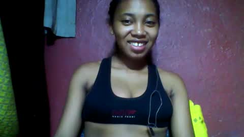 Snapshot of tahiriniah chatting on 4, 3, 2025 tahiriniah online show from 4, 3, 2025
