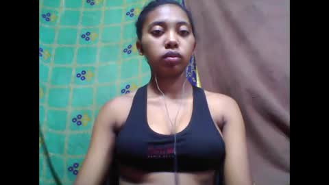 Snapshot of tahiriniah chatting on 9, 3, 2025 tahiriniah online show from 9, 3, 2025