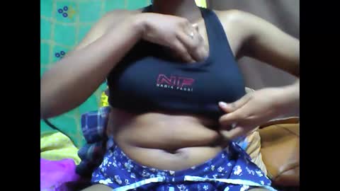 Snapshot of tahiriniah chatting on 12, 3, 2025 tahiriniah online show from 12, 3, 2025