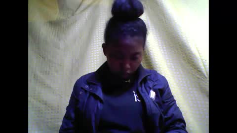 Snapshot of tahiriniah chatting on 12, 9, 2025 tahiriniah online show from 12, 9, 2025