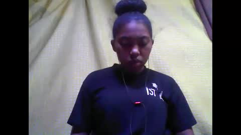 Snapshot of tahiriniah chatting on 17, 9, 2025 tahiriniah online show from 17, 9, 2025