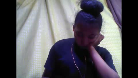 Snapshot of tahiriniah chatting on 17, 9, 2025 tahiriniah online show from 17, 9, 2025