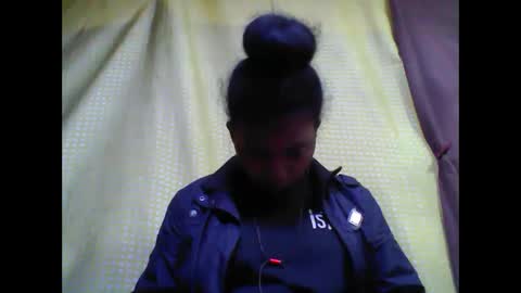 Snapshot of tahiriniah chatting on 6, 10, 2025 tahiriniah online show from 6, 10, 2025