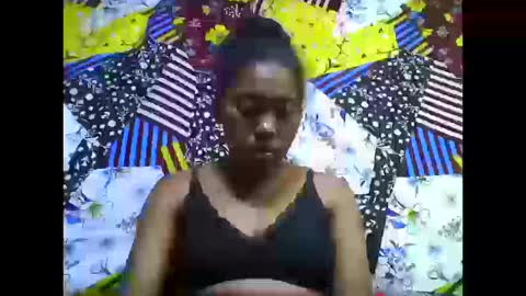 Snapshot of tahiriniah chatting on 20, 10, 2025 tahiriniah online show from 20, 10, 2025