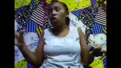 Snapshot of tahiriniah chatting on 21, 10, 2025 tahiriniah online show from 21, 10, 2025